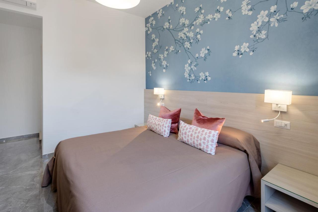Joyful Termini Boutique Guest House Рим Екстериор снимка